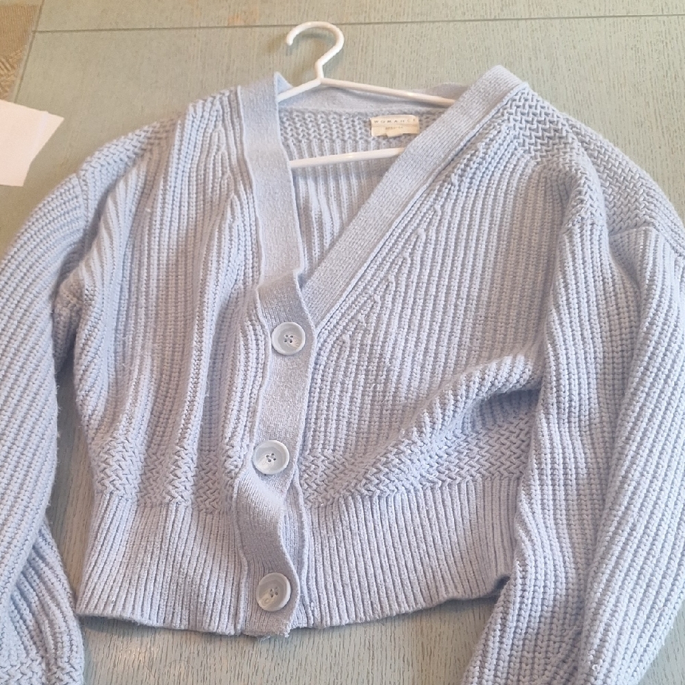 Elegant Light Blue Women's Cardigan